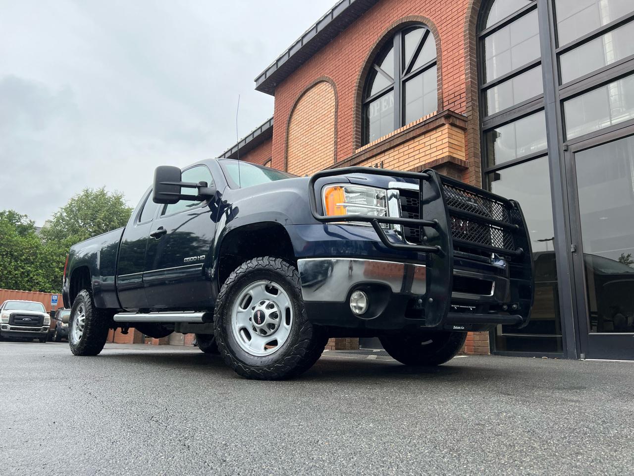 GMC Sierra 2500HD SLT Ext. Cab 4WD 2011