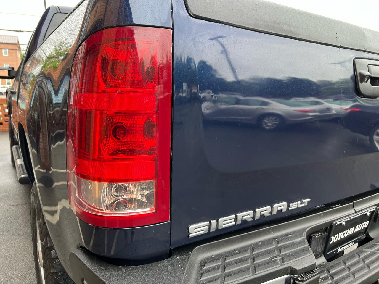 GMC Sierra 2500HD SLT Ext. Cab 4WD 2011