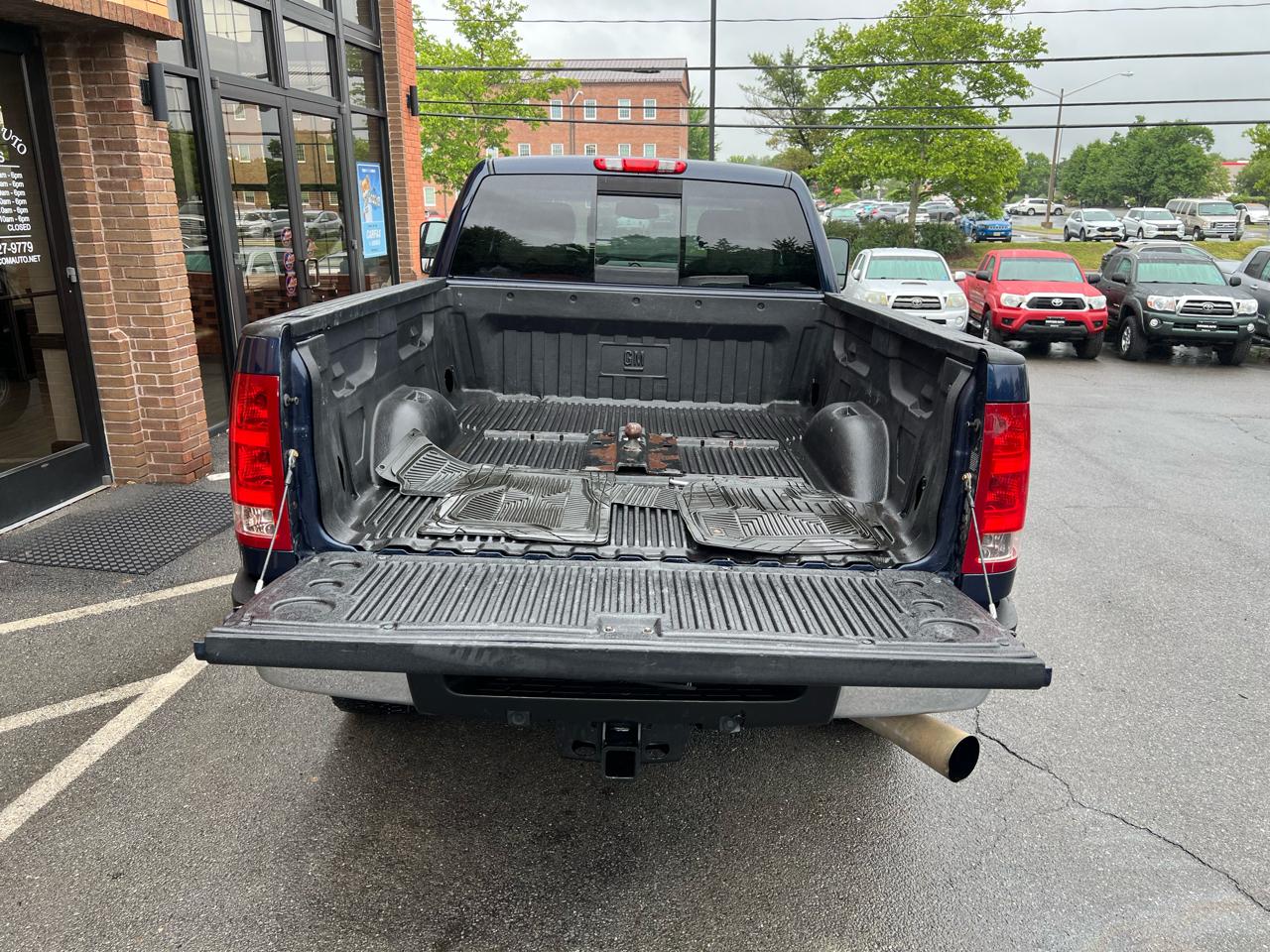 GMC Sierra 2500HD SLT Ext. Cab 4WD 2011