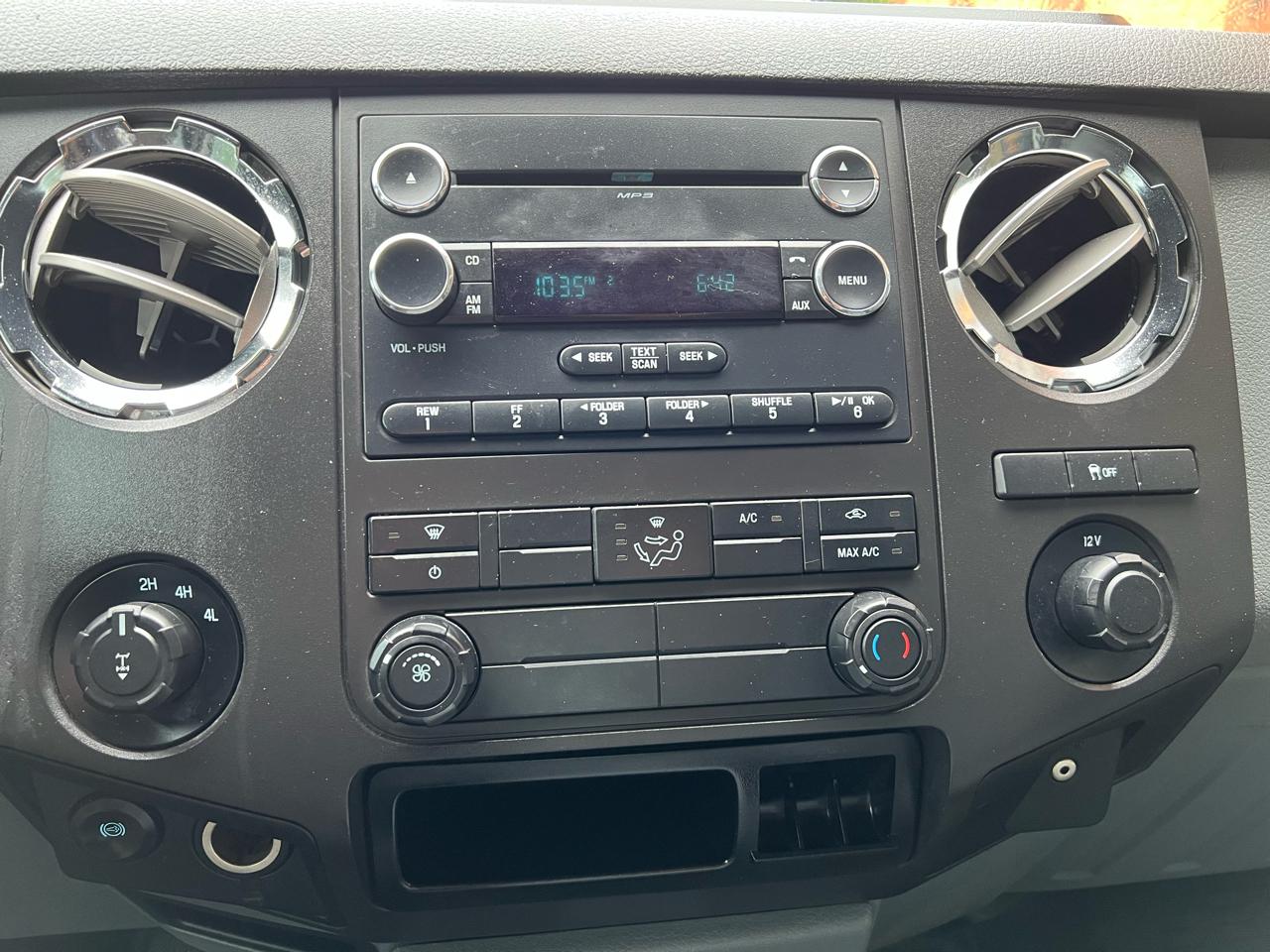 Ford F-250 SD XLT Crew Cab Long Bed 4WD 2015