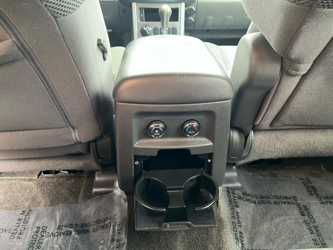 Nissan Pathfinder LE 4WD 2010