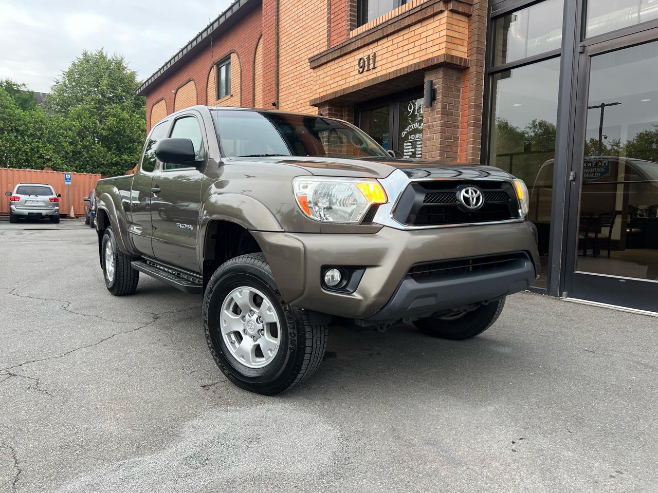 Toyota Tacoma Access Cab V6 Auto 4WD 2012