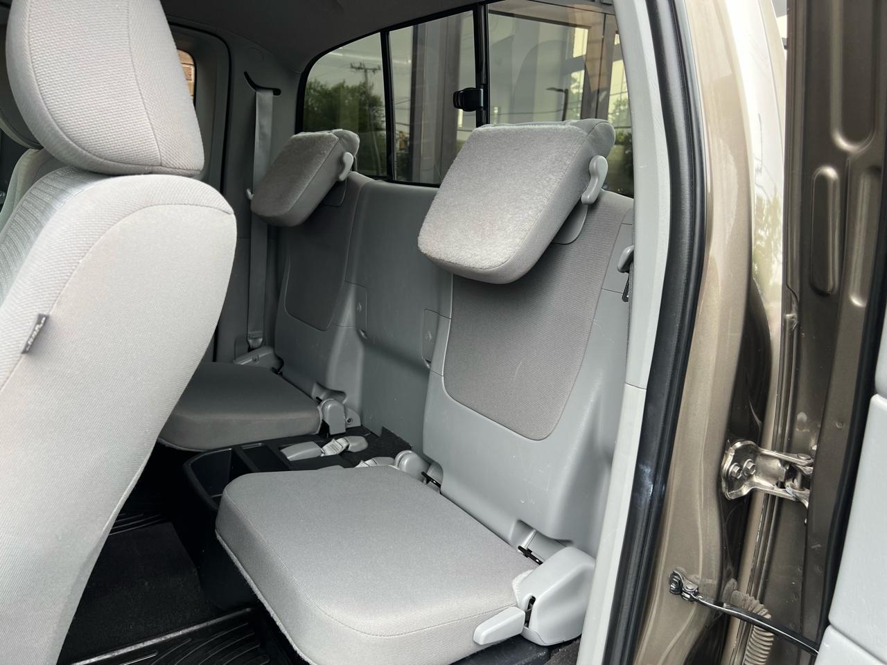 Toyota Tacoma Access Cab V6 Auto 4WD 2012