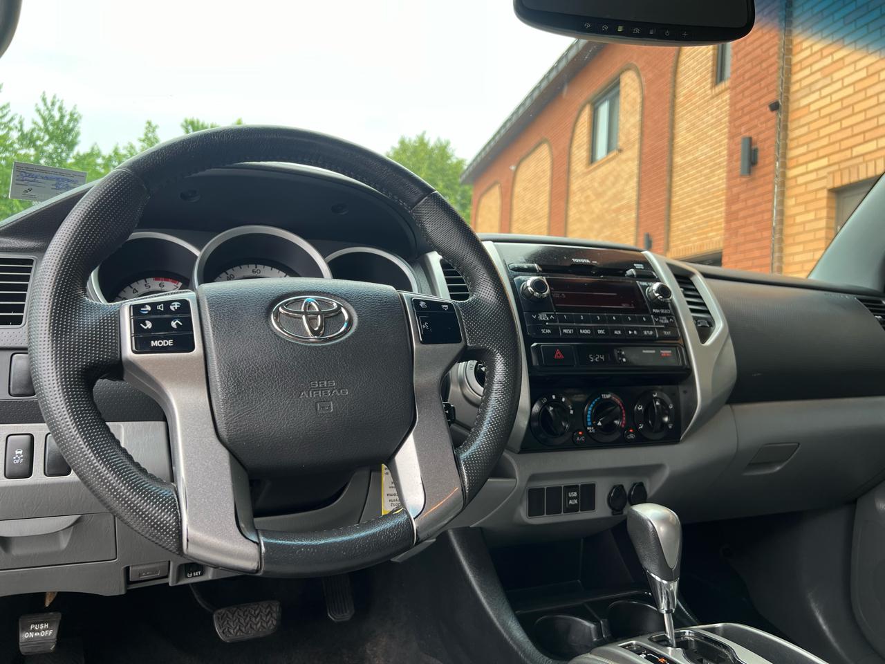 Toyota Tacoma Access Cab V6 Auto 4WD 2012