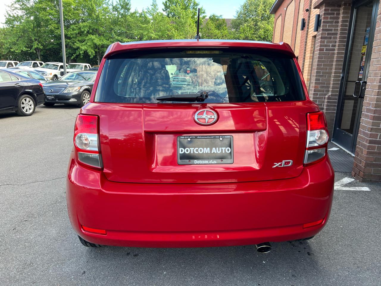 Scion xD 5-Door Hatchback 4-Spd AT 2014