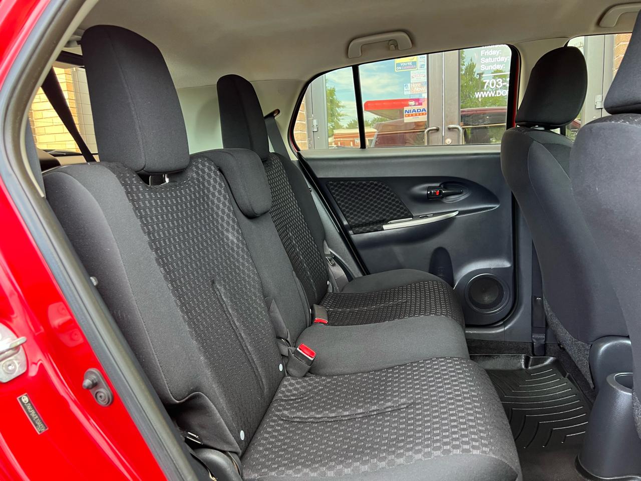 Scion xD 5-Door Hatchback 4-Spd AT 2014