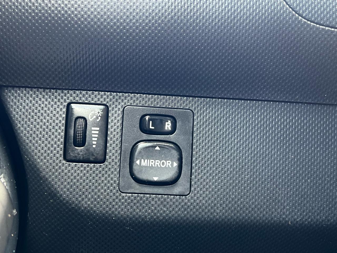 Scion xD 5-Door Hatchback 4-Spd AT 2014