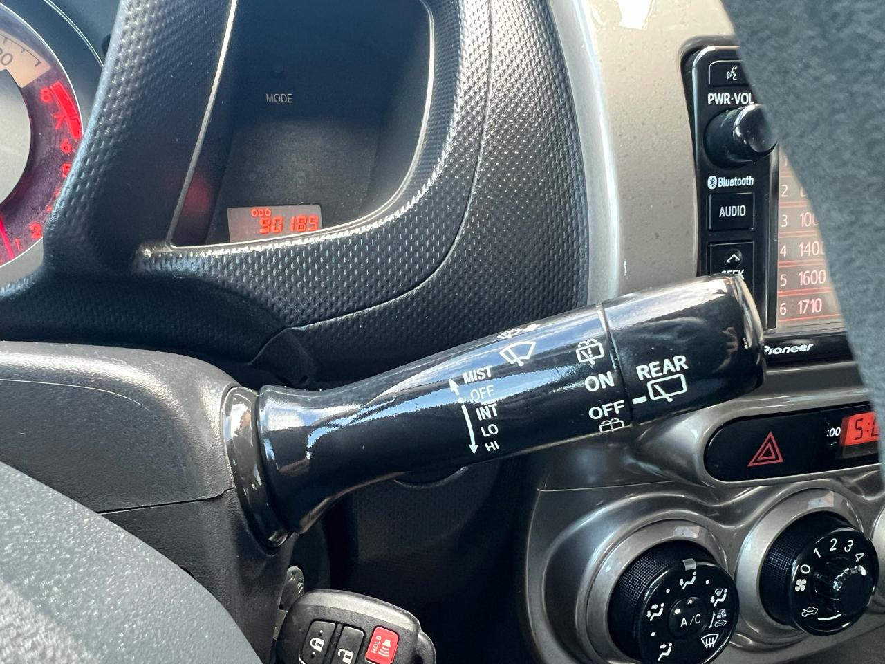 Scion xD 5-Door Hatchback 4-Spd AT 2014