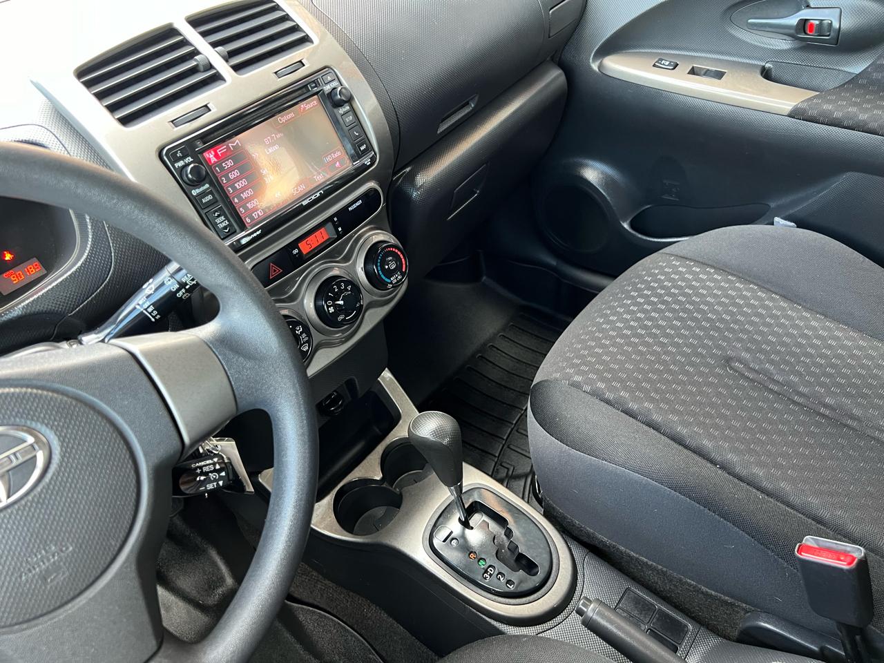 Scion xD 5-Door Hatchback 4-Spd AT 2014