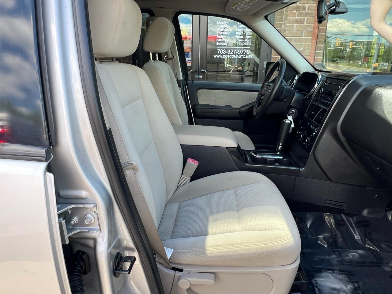 Ford Explorer XLT 4.0L 4WD 2008