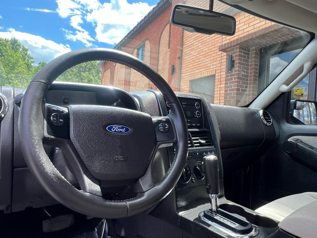 Ford Explorer XLT 4.0L 4WD 2008