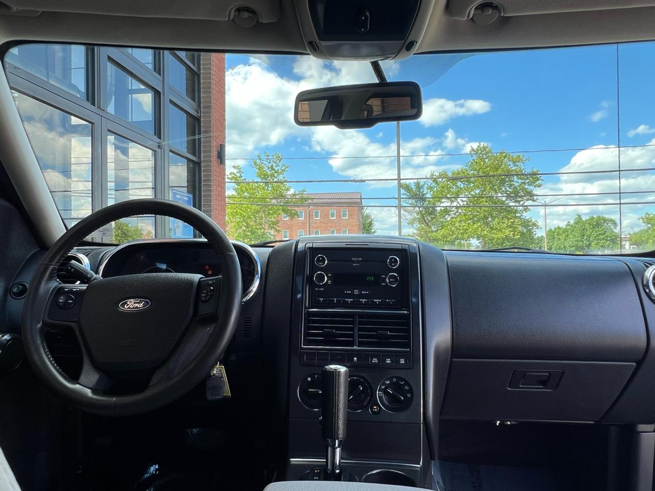 Ford Explorer XLT 4.0L 4WD 2008