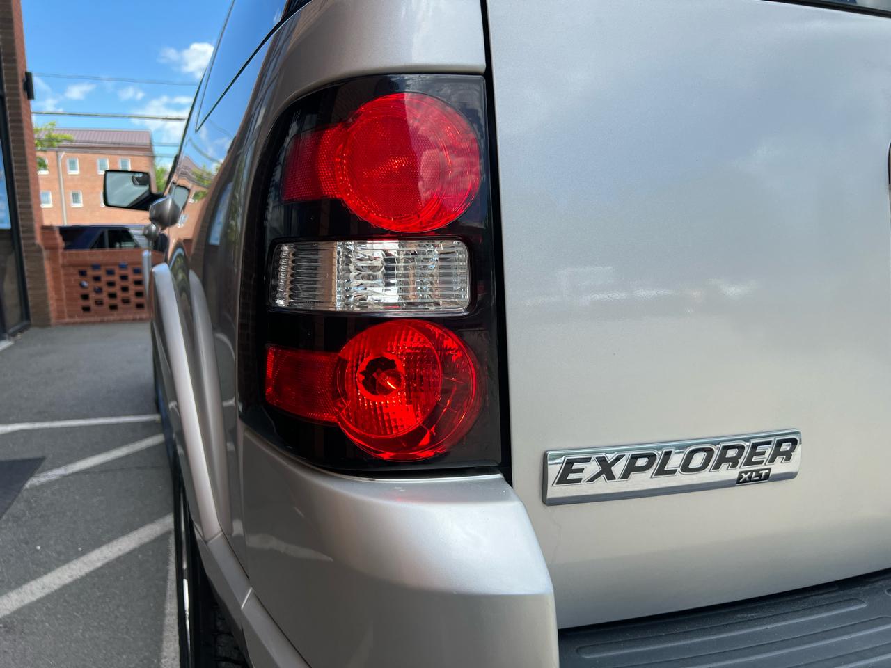 Ford Explorer XLT 4.0L 4WD 2008