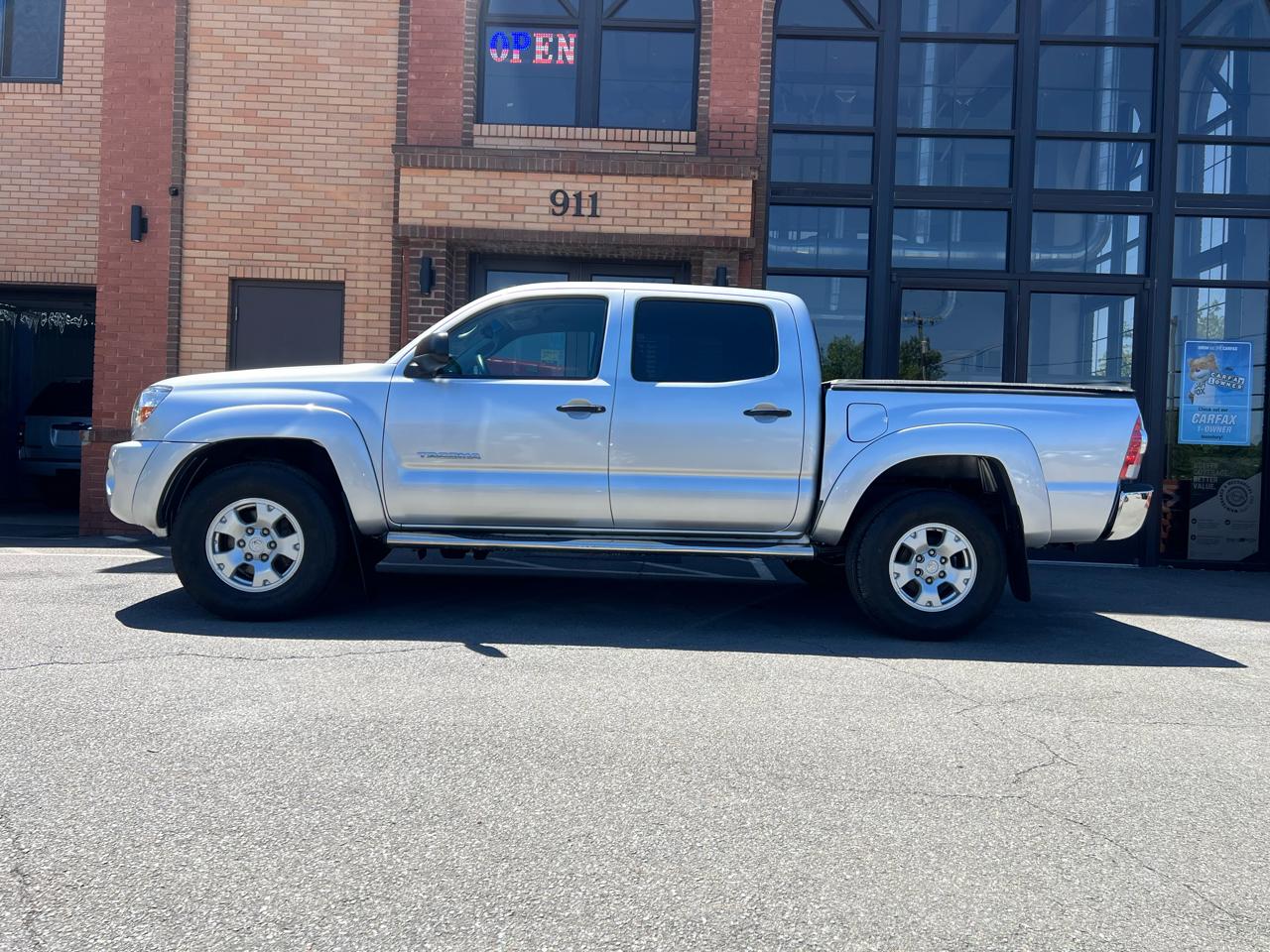 Toyota Tacoma Double Cab V6 4WD 2010