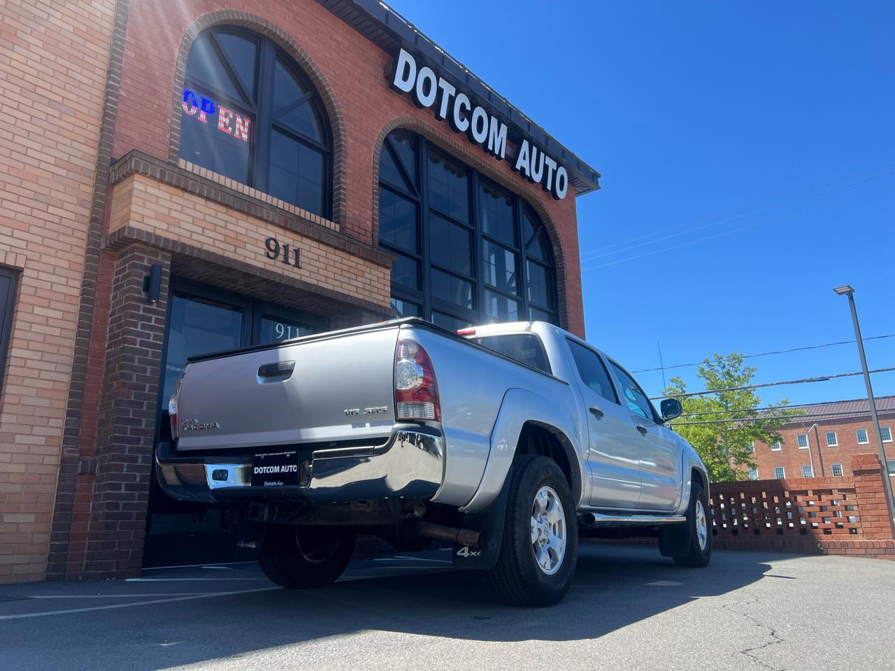 Toyota Tacoma Double Cab V6 4WD 2010