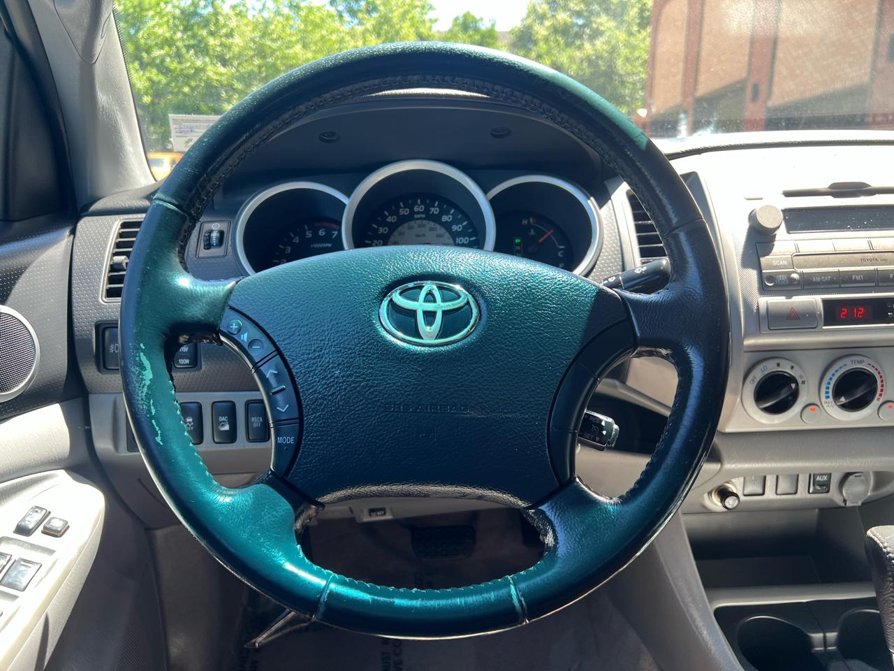 Toyota Tacoma Double Cab V6 4WD 2010