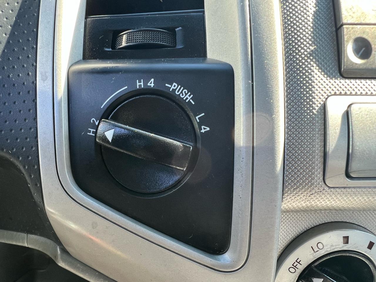 Toyota Tacoma Double Cab V6 4WD 2010