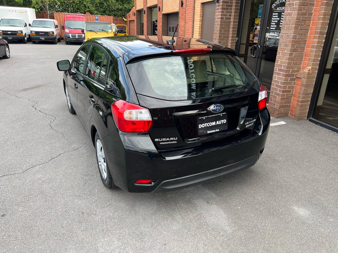 Subaru Impreza Base 5-Door 2014