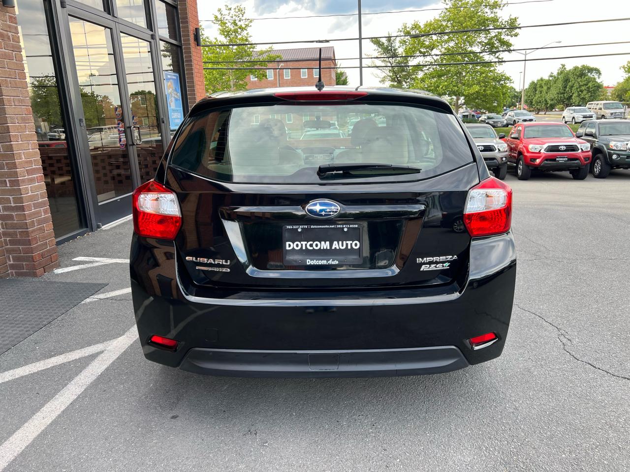 Subaru Impreza Base 5-Door 2014