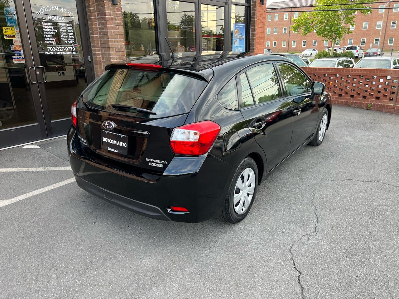 Subaru Impreza Base 5-Door 2014