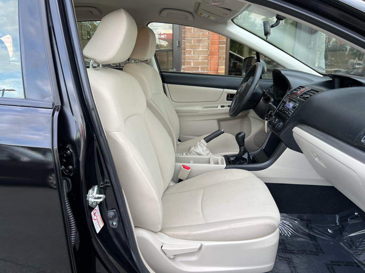 Subaru Impreza Base 5-Door 2014