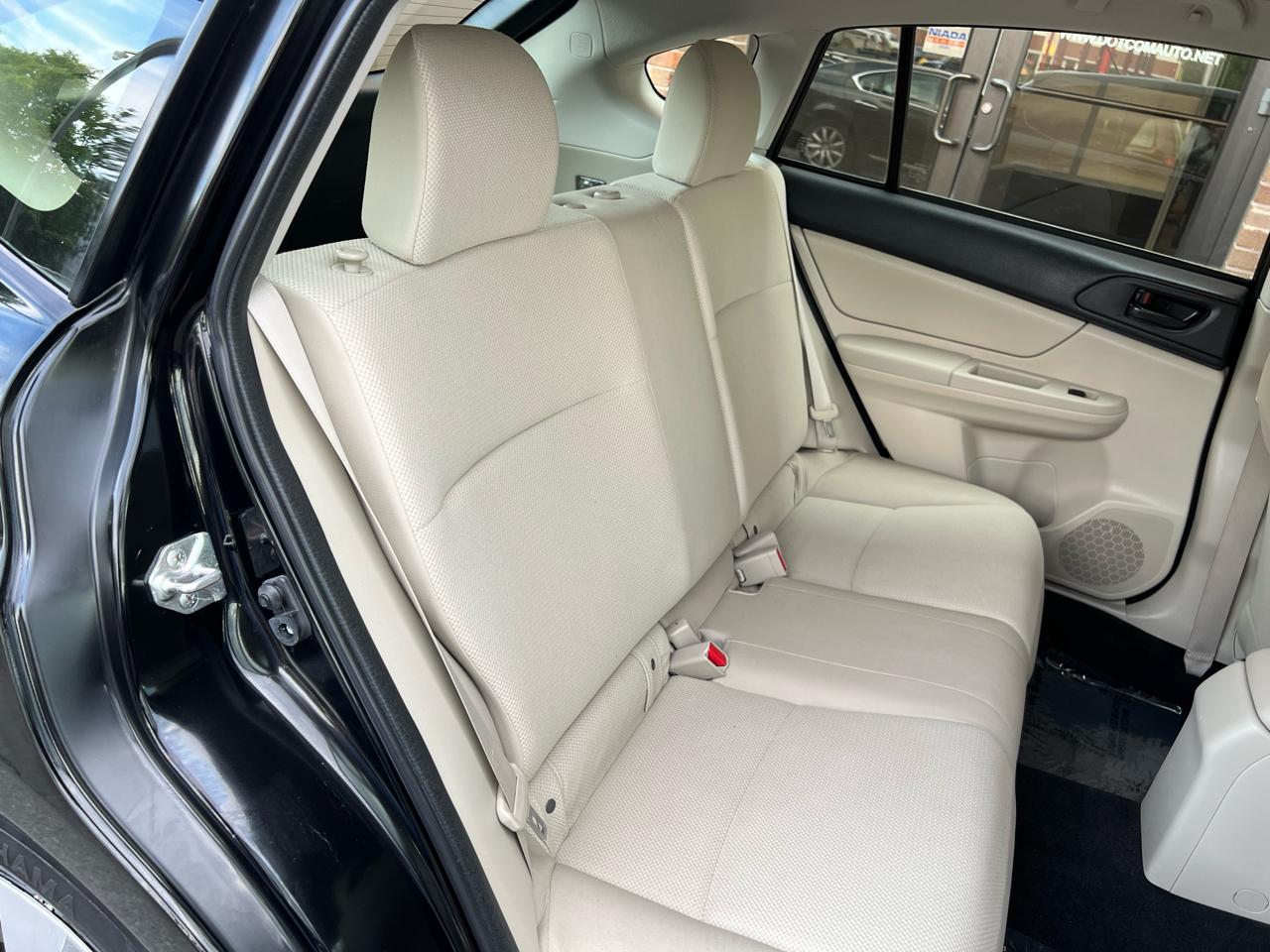 Subaru Impreza Base 5-Door 2014