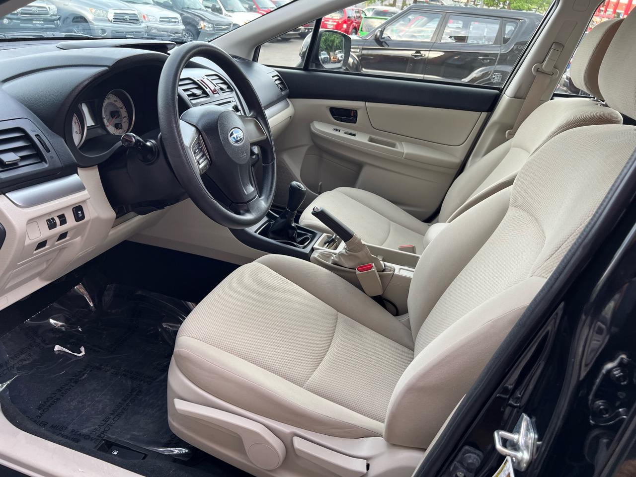 Subaru Impreza Base 5-Door 2014