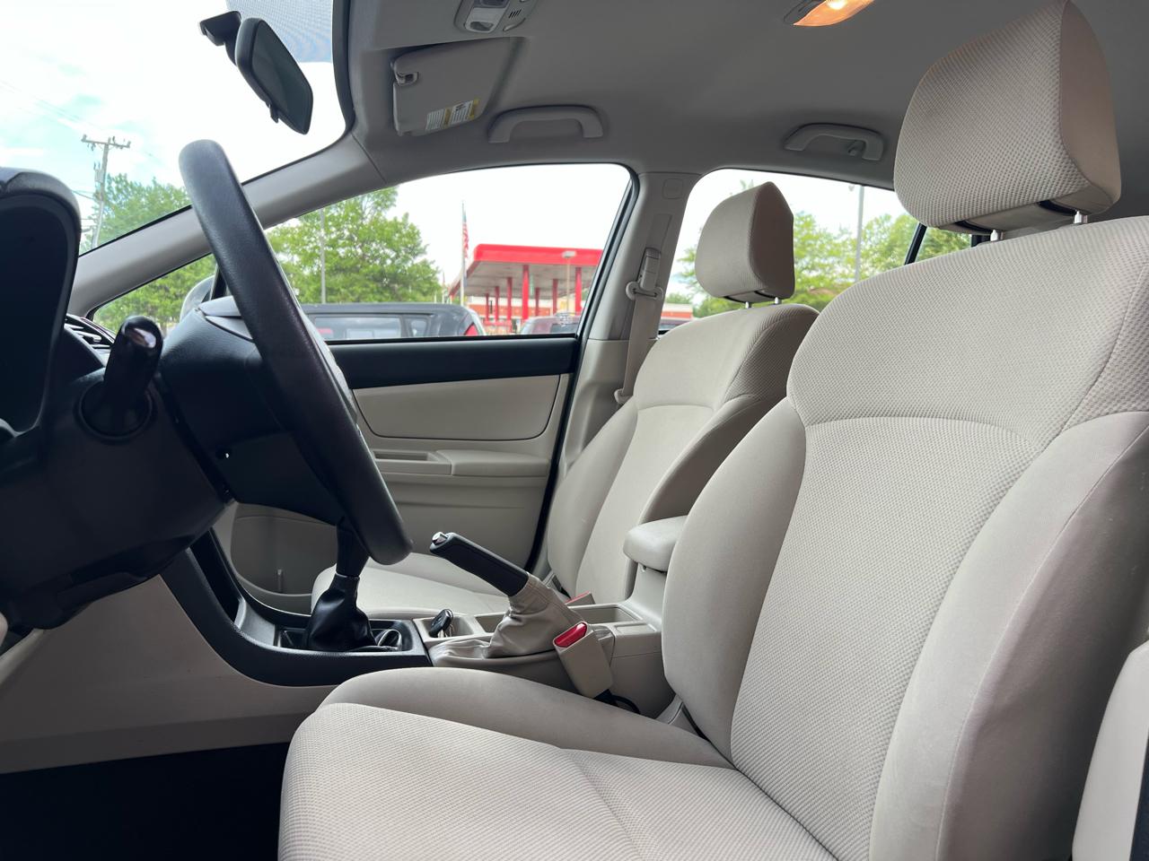 Subaru Impreza Base 5-Door 2014