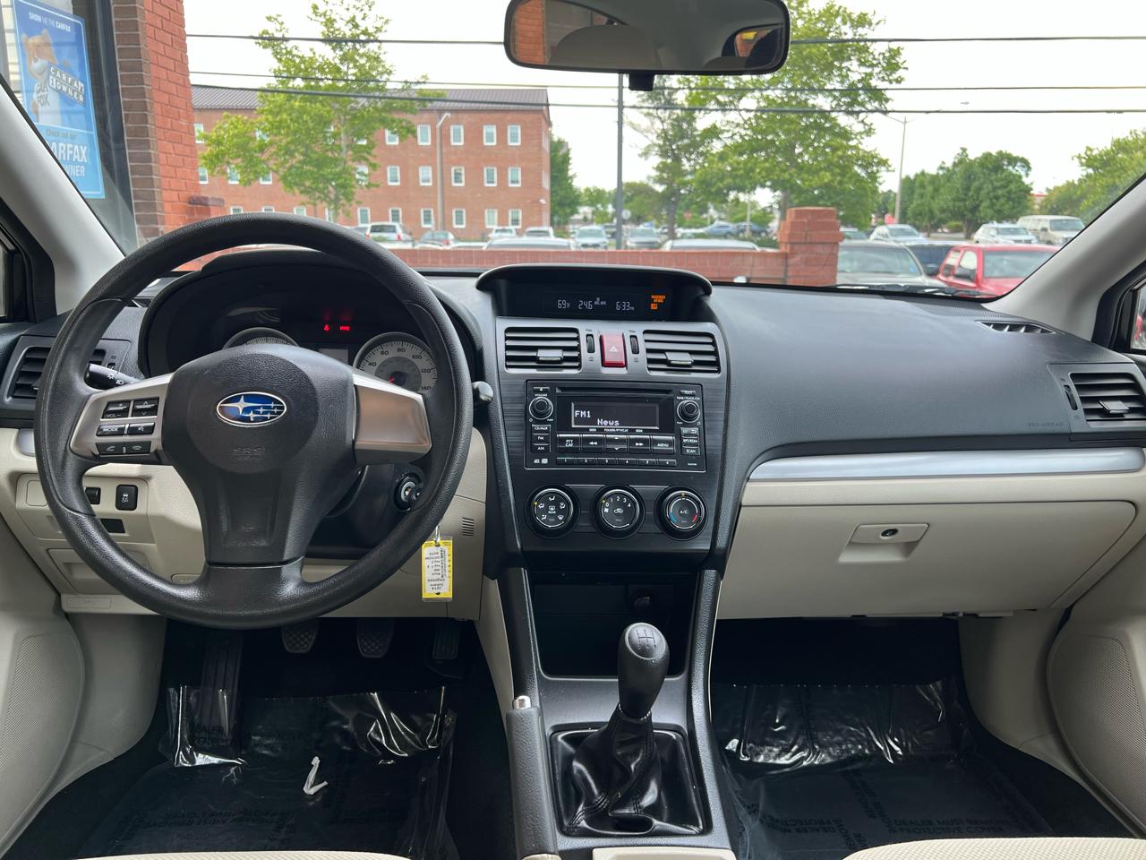 Subaru Impreza Base 5-Door 2014