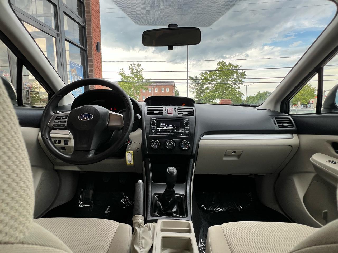 Subaru Impreza Base 5-Door 2014