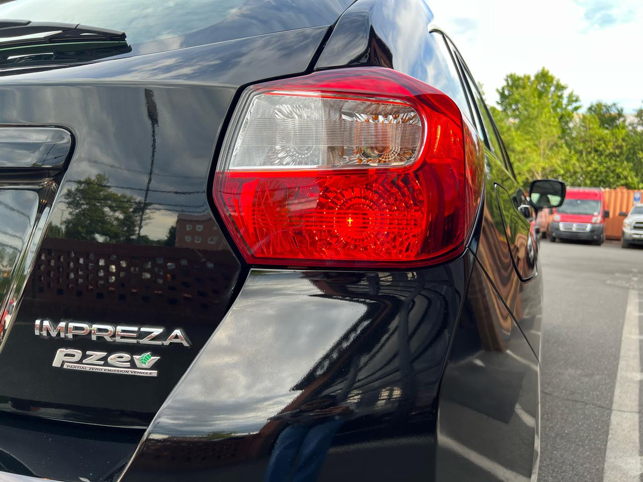 Subaru Impreza Base 5-Door 2014