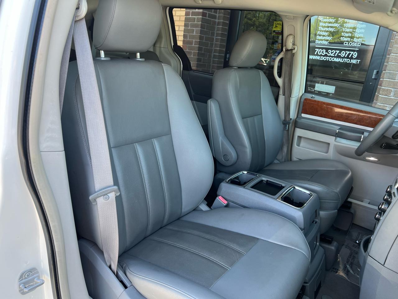 Chrysler Town & Country Touring 2009