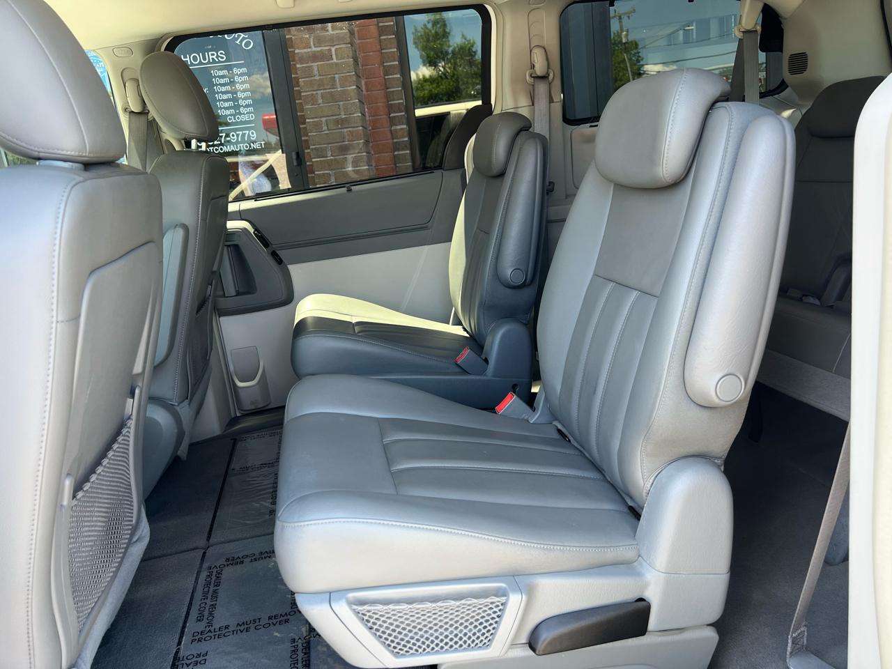 Chrysler Town & Country Touring 2009