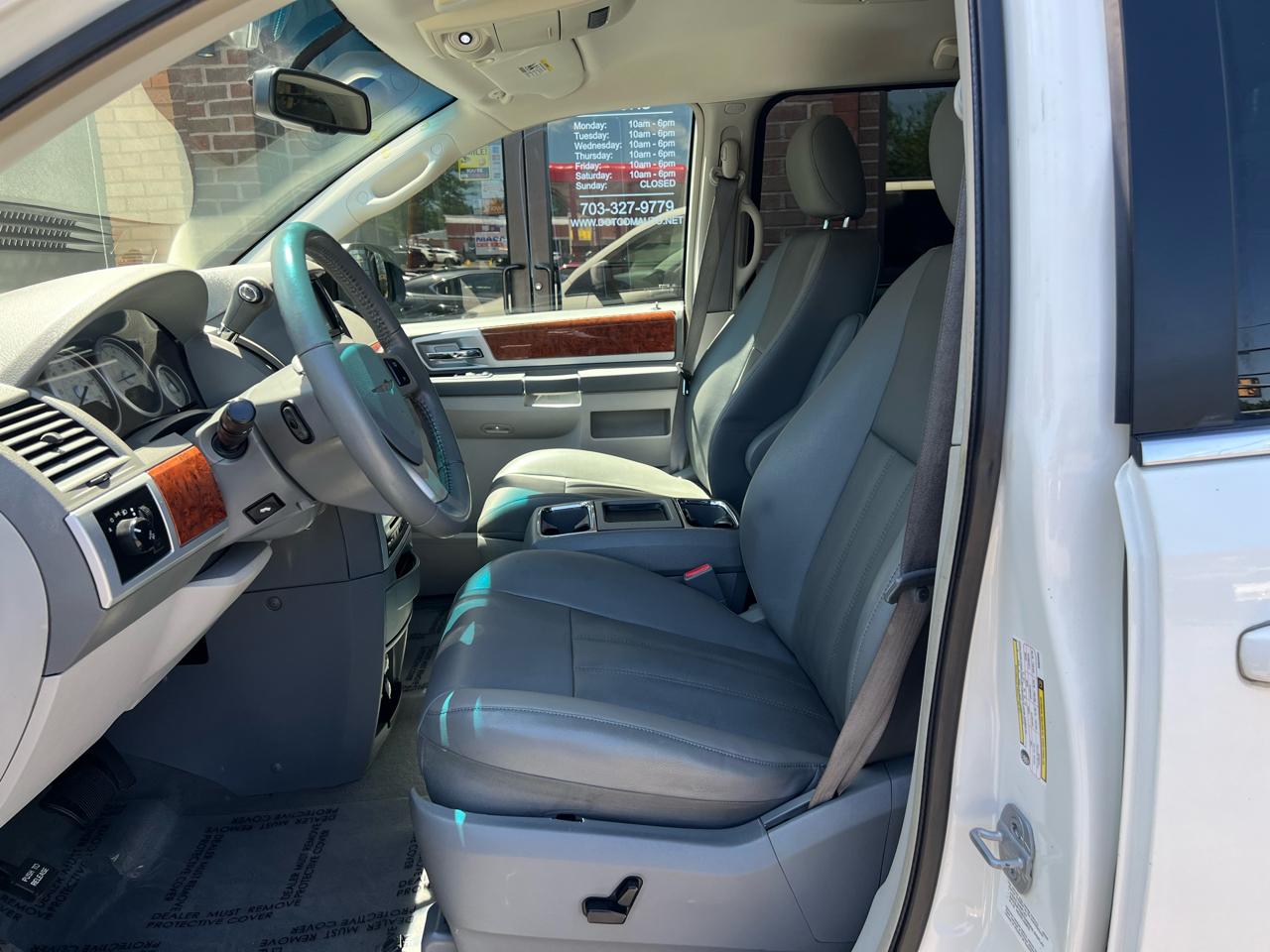 Chrysler Town & Country Touring 2009