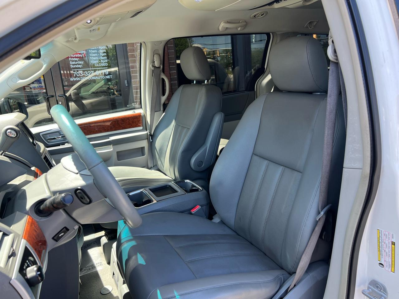 Chrysler Town & Country Touring 2009