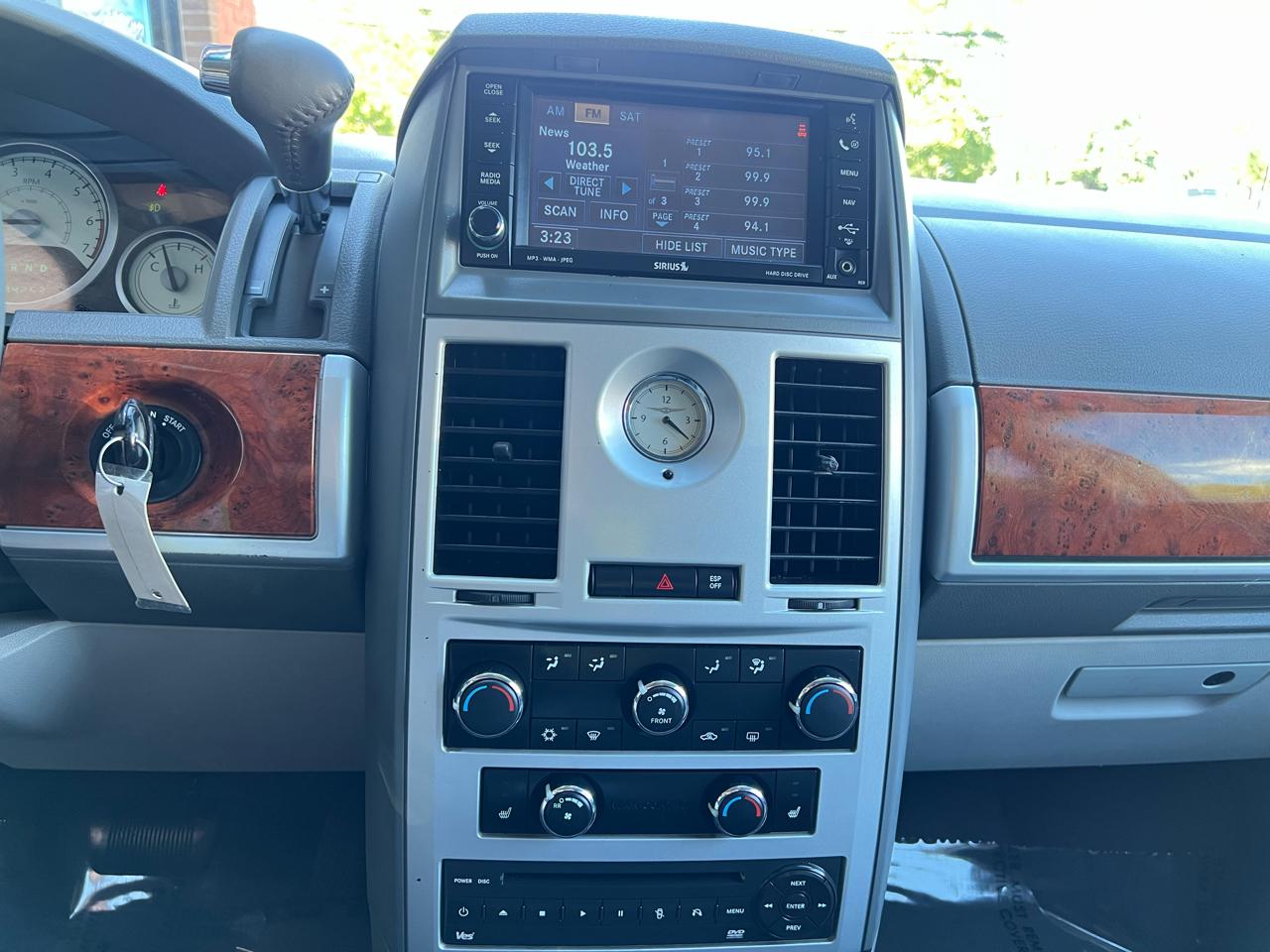 Chrysler Town & Country Touring 2009