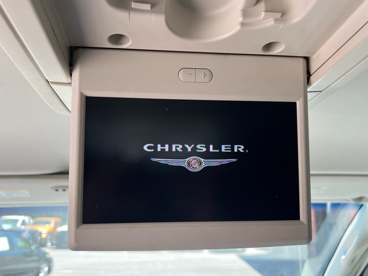 Chrysler Town & Country Touring 2009
