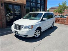 2009 Chrysler Town & Country 