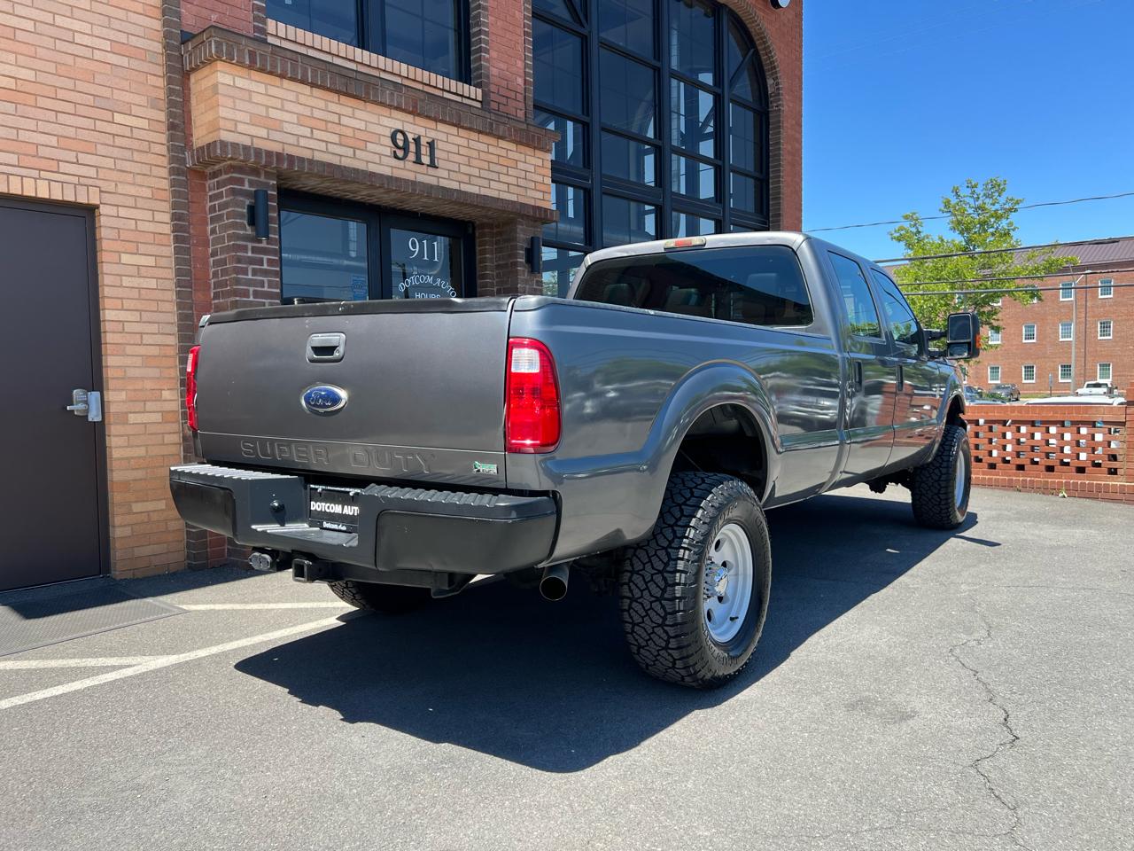 Ford F-250 SD XLT Crew Cab Long Bed 4WD 2011