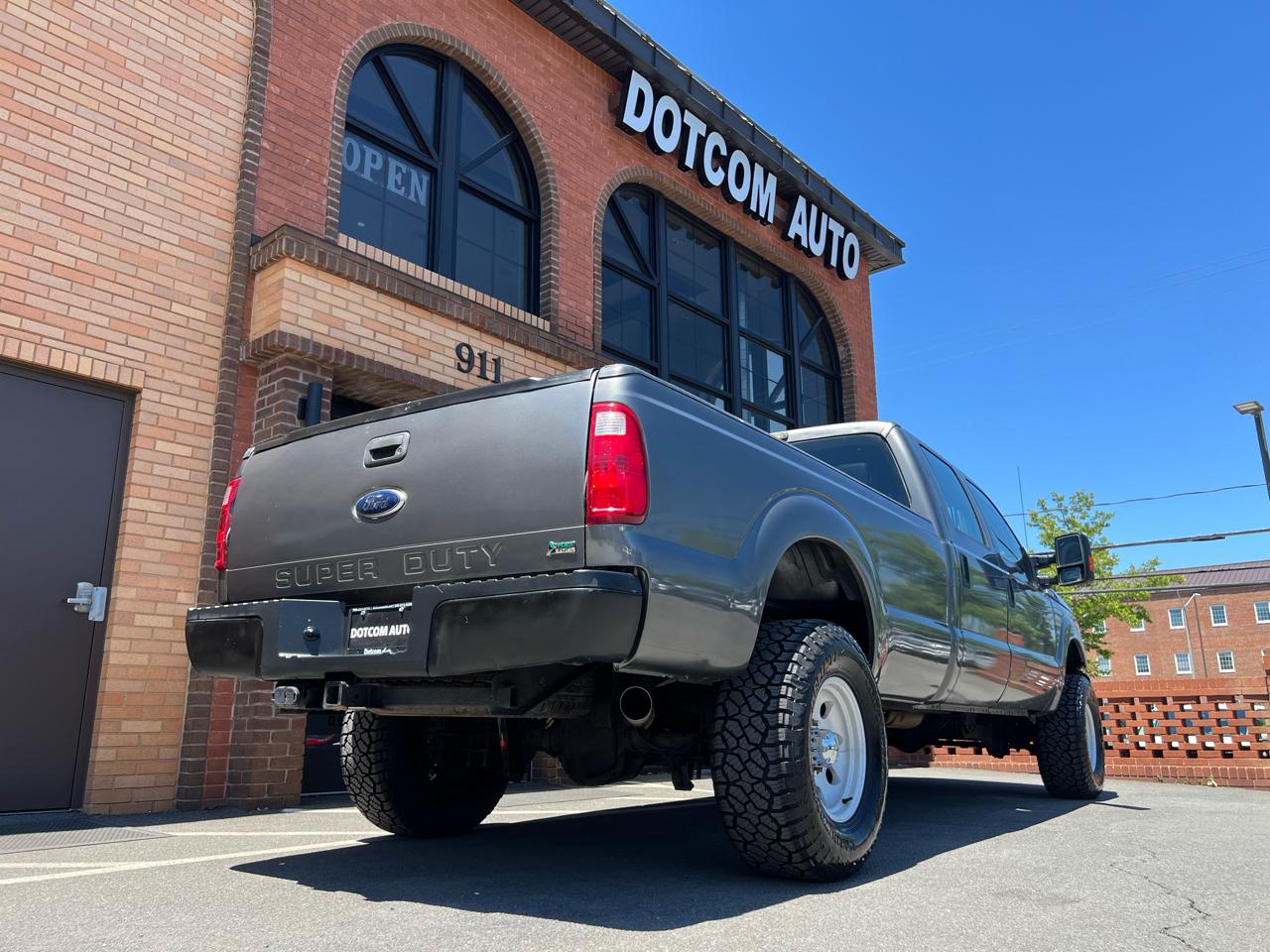 Ford F-250 SD XLT Crew Cab Long Bed 4WD 2011