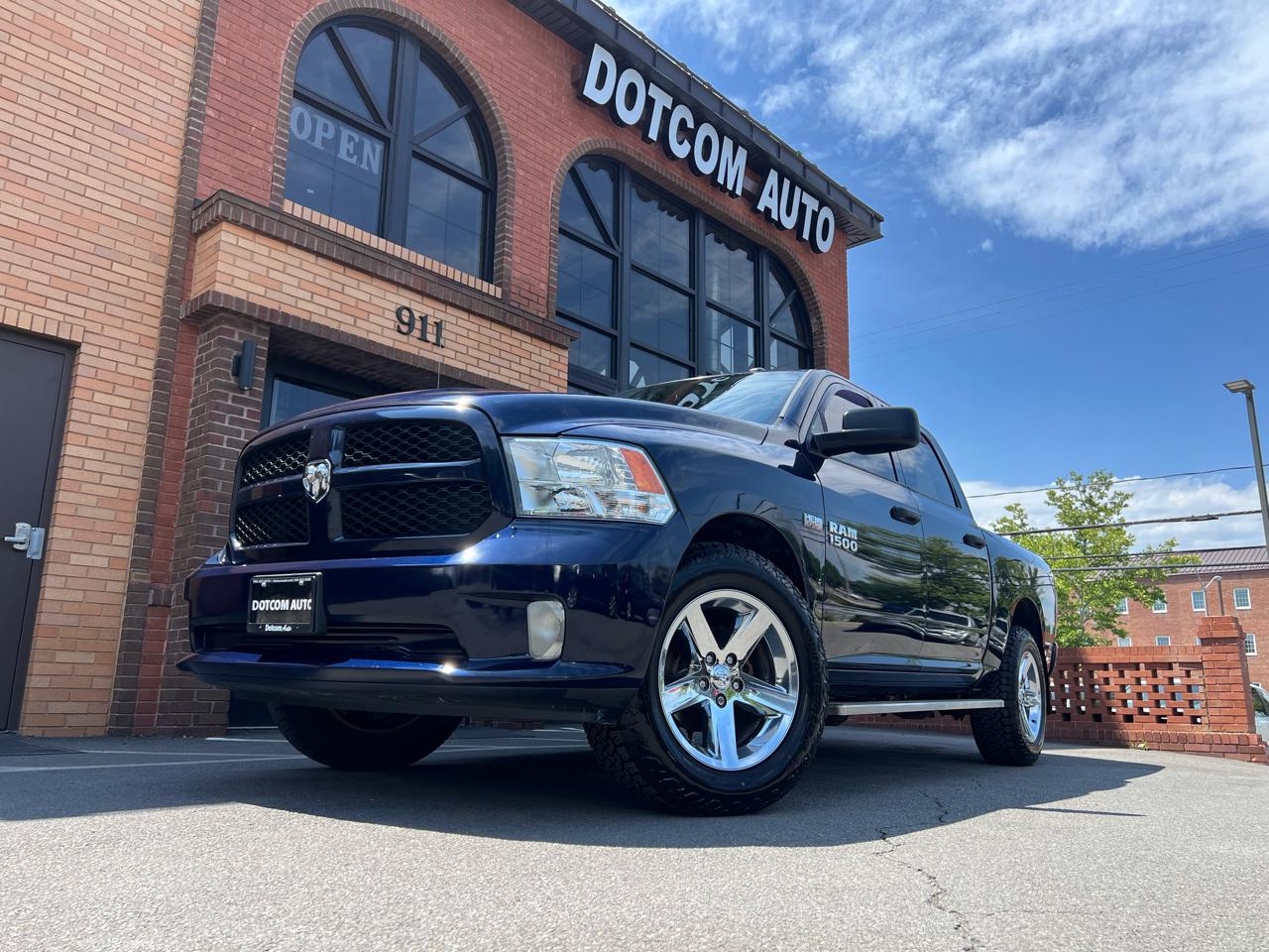 RAM 1500 Tradesman Crew Cab SWB 4WD 2017