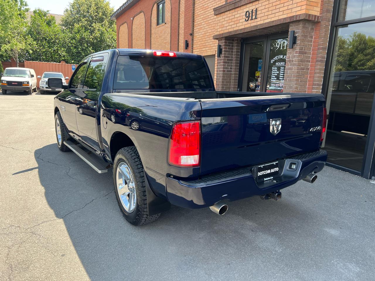 RAM 1500 Tradesman Crew Cab SWB 4WD 2017