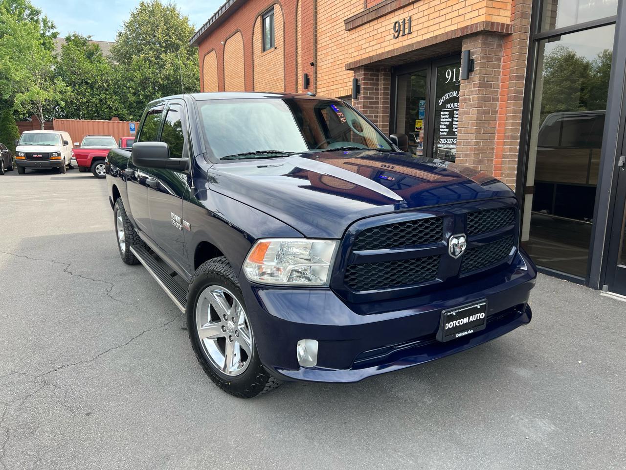 RAM 1500 Tradesman Crew Cab SWB 4WD 2017