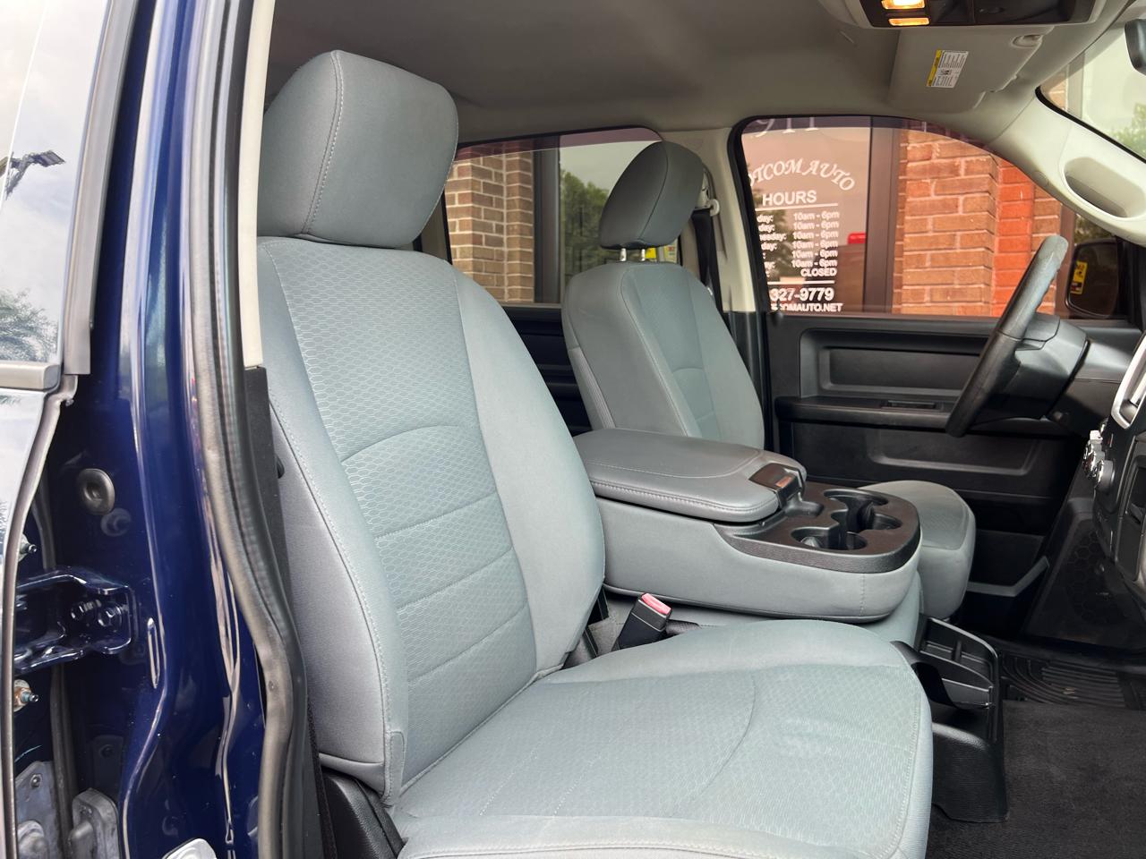 RAM 1500 Tradesman Crew Cab SWB 4WD 2017