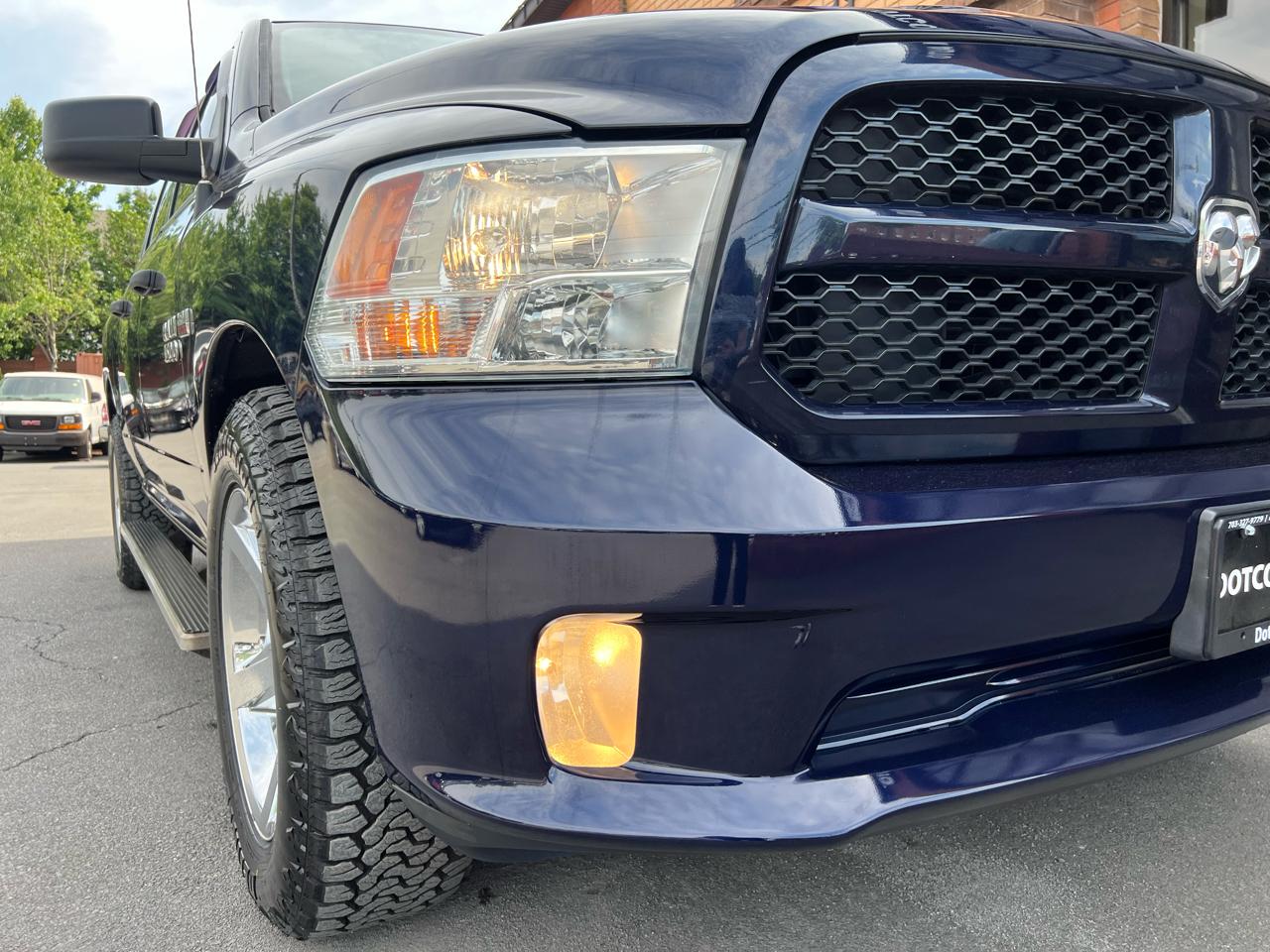 RAM 1500 Tradesman Crew Cab SWB 4WD 2017