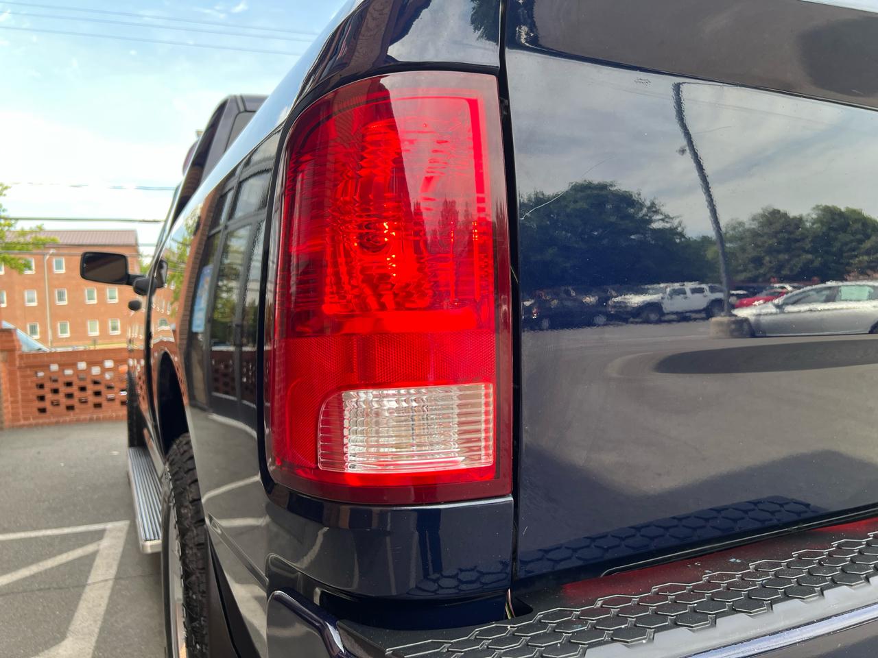 RAM 1500 Tradesman Crew Cab SWB 4WD 2017