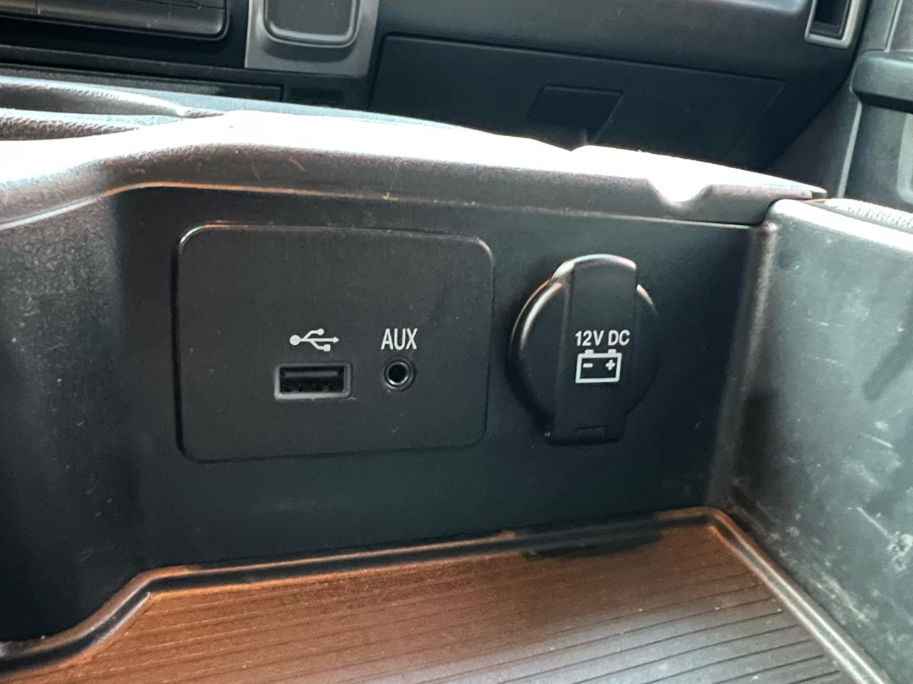 RAM 1500 Tradesman Crew Cab SWB 4WD 2017