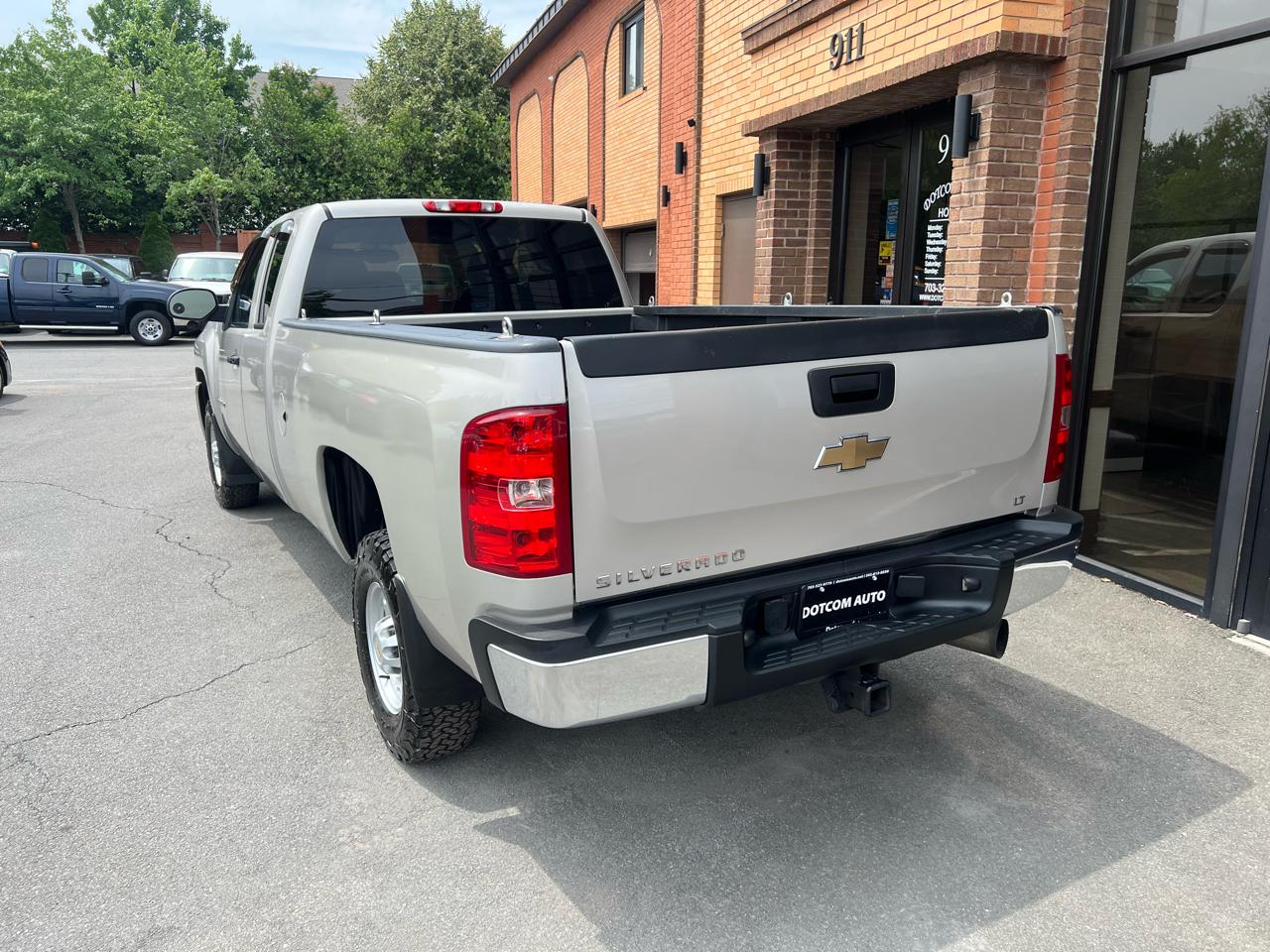 Chevrolet Silverado 2500HD Work Truck Ext. Cab Std. Box 4WD 2008