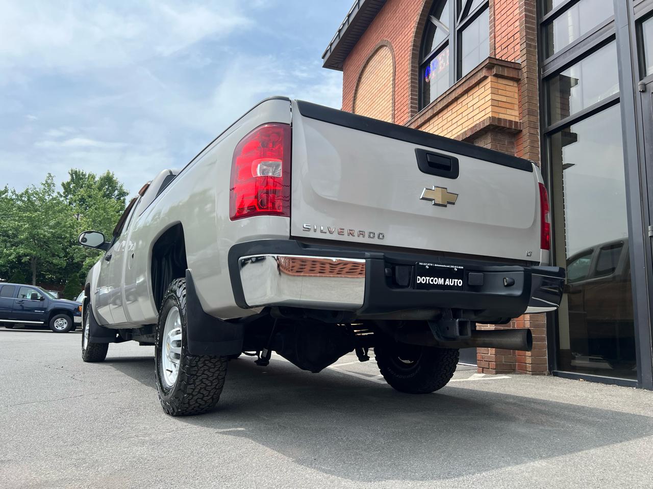 Chevrolet Silverado 2500HD Work Truck Ext. Cab Std. Box 4WD 2008