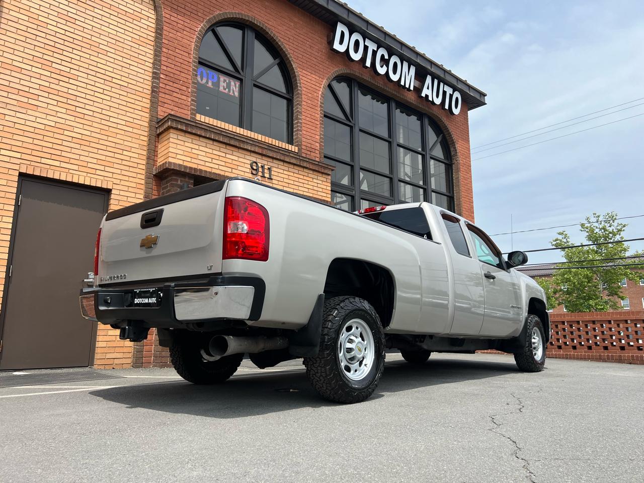 Chevrolet Silverado 2500HD Work Truck Ext. Cab Std. Box 4WD 2008